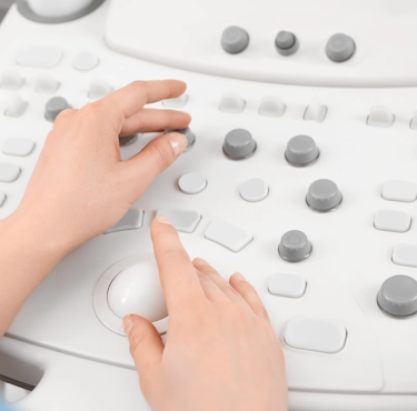 Форма для онлайн запису до клініки Медонія Прайм, де пацієнт може залишити контактні дані для консультації, процедури чи зворотного зв’язку